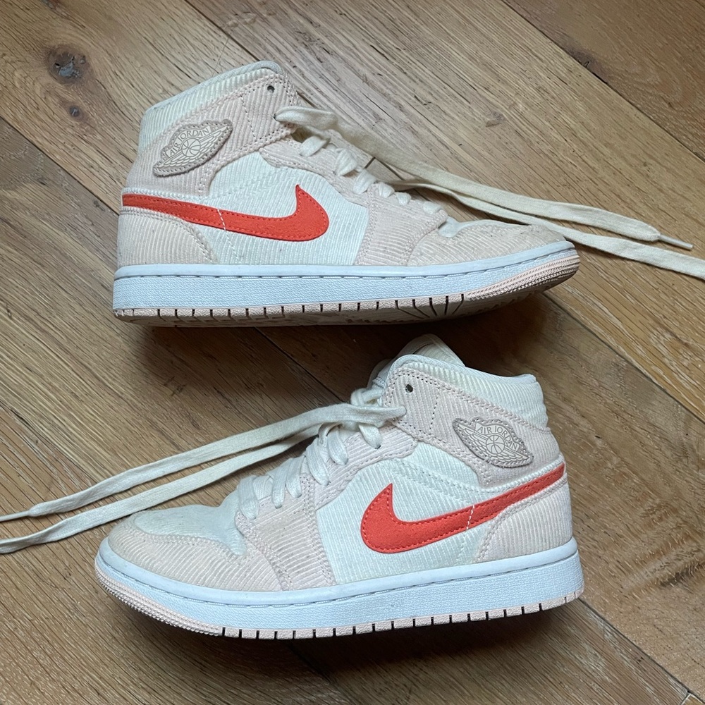 Nike Air Jordan - High-Top Corduroy